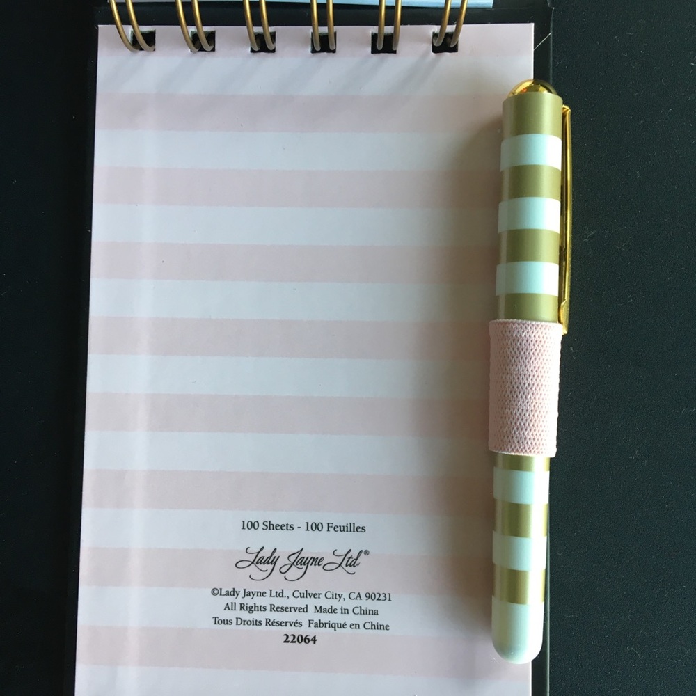 K Notepad & Pen - Picture 3 of 3